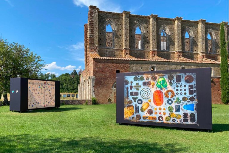 Mostra fotografica all'Abbazia di San Galgano per Siena Awards Festival 2025